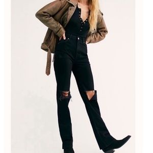 Free people NWT distressed black jeans